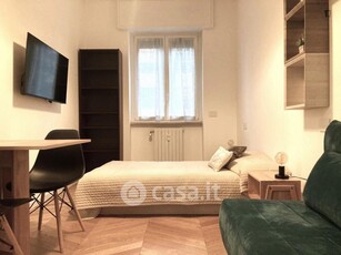 Appartamento in Affitto in Via Emilio de Marchi a Milano