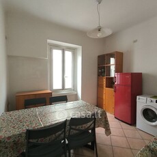 Appartamento in Affitto in Via Giovanni Battista Niccolini 33 a Milano