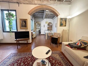 Appartamento in Vendita a Firenze - Borgo Ognissanti