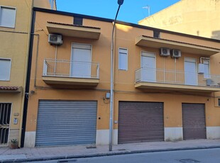 Appartamento in Via Salvatore la Rosa a Aragona