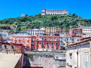 Bilocale in vendita a Napoli