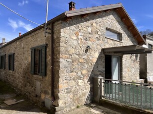 Casa indipendente in vendita a Filattiera