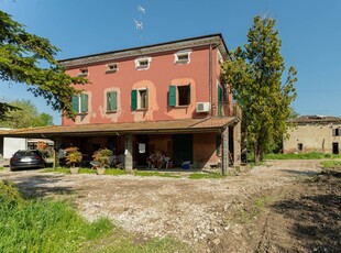 Casa singola in vendita a Correggio Reggio Emilia Prato