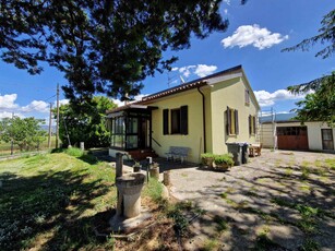 Casa singola in vendita a Spoleto Perugia Periferia