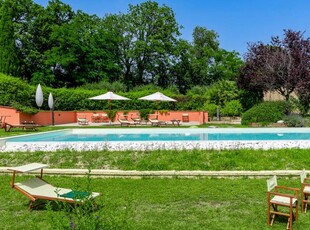 Casa a Pesaro con piscina, barbecue e giardino