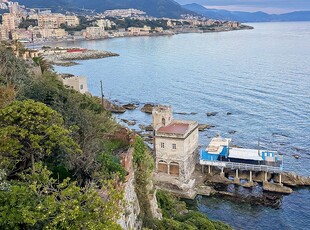 Villa in vendita Genova, Italia