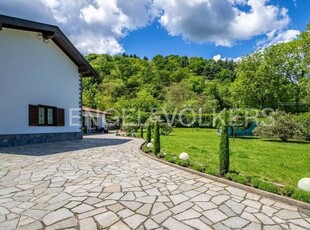 Prestigiosa villa di 173 mq in vendita, Via Lagna, 29, San Maurizio d'Opaglio, Piemonte
