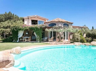 Prestigiosa casa di 27 mq in vendita Arzachena, Sardegna