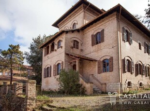 Prestigiosa villa in vendita Piazza Giuseppe Garibaldi, 1, Spoleto, Umbria