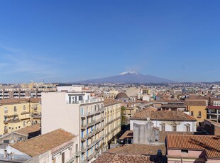 Quadrilocale in Via Antonino di Sangiuliano 60 in zona San Giuliano a Catania