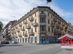 Quadrilocale in Viale Buonarroti SN, Novara, 2 bagni, garage, 148 m²