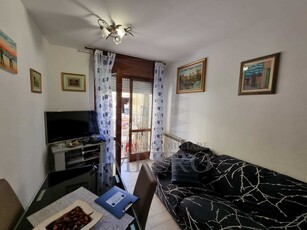 Trilocale con terrazzo in corso limone piemonte 65a, Ventimiglia