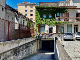 Ufficio in affitto a Aosta