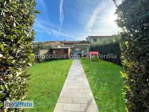 Villa arredata con terrazzo Pietrasanta