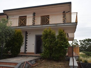 Villa bifamiliare in vendita a Aci Catena Catania San Nicolò