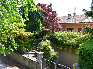 Villa con giardino a Saluzzo