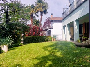 Villa con giardino in via leopardi, Pozzo d'Adda