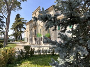 Villa con terrazzo a Corropoli