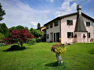 Villa con terrazzo a Quarto d'Altino