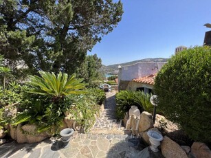 Villa in Vendita a Arzachena Baja Sardinia