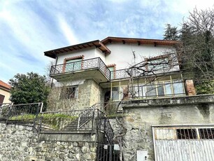 Villa in Vendita ad Aulla, Lunigiana