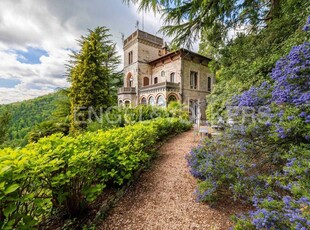 Villa in vendita Via Fincarà, Varese, Lombardia