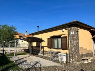 Villa ristrutturata in zona Colmata a Piombino