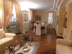 Villa seminuova in zona Comeana a Carmignano