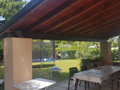 Villa in Vendita ad Peschiera del Garda