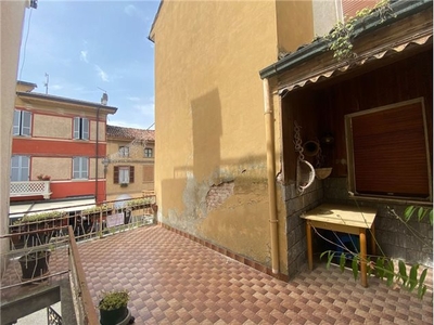 Appartamento in Via Roma , Ziano Piacentino (PC)
