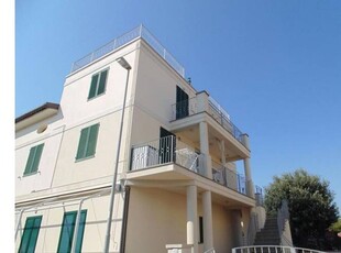 Affitto Appartamento Vacanze a San Vincenzo, Via della Perla 3