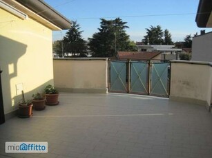 Appartamento arredato con terrazzo Centro