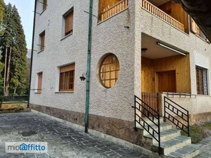 Appartamento arredato con terrazzo Centro