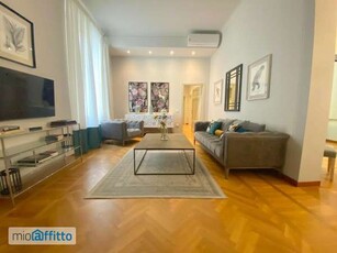 Appartamento arredato con terrazzo Centro storico