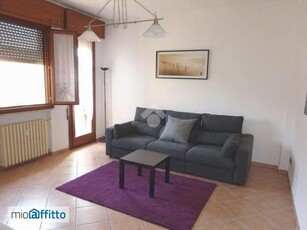 Appartamento arredato con terrazzo Ferrara