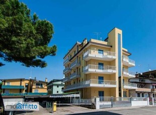 Appartamento arredato con terrazzo Lido centro ovest