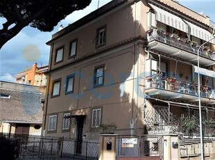 Appartamento Bilocale in vendita in Via Vascarelle, Albano Laziale