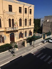 Appartamento da ristrutturare, in vendita in Corso Umberto I 530, Ficarazzi