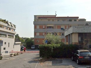 Appartamento in Vendita a Carrara Viale XX Settembre
