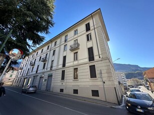 Appartamento in vendita a Lecco