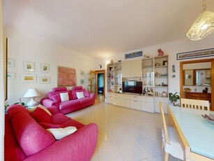 Appartamento in Vendita a Napoli, 500'000€, 130 m²