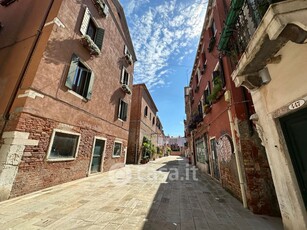 Appartamento in Vendita in Campo San Vio a Venezia