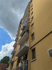 Appartamento in Vendita in Strada Statale 9 Via Emilia a Bologna