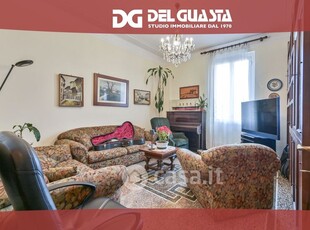 Appartamento in Vendita in Via Acquarone a Genova