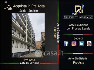 Appartamento in Vendita in Via Antonio Aldini 28 a Milano