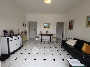 Appartamento in Vendita in Via Borzoli 78 a Genova
