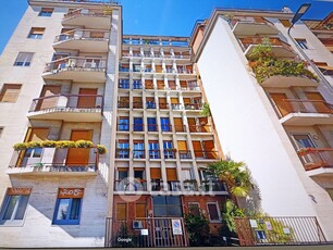 Appartamento in Vendita in Via Carlo Valvassori Peroni 55 a Milano