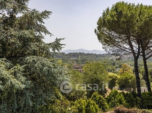 Appartamento in Vendita in Via Città della Pieve a Roma