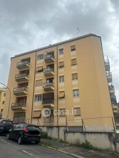 Appartamento in Vendita in Via delle Dolomiti a Roma