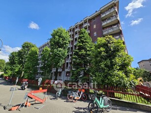 Appartamento in Vendita in Via Dolomiti 1 a Milano